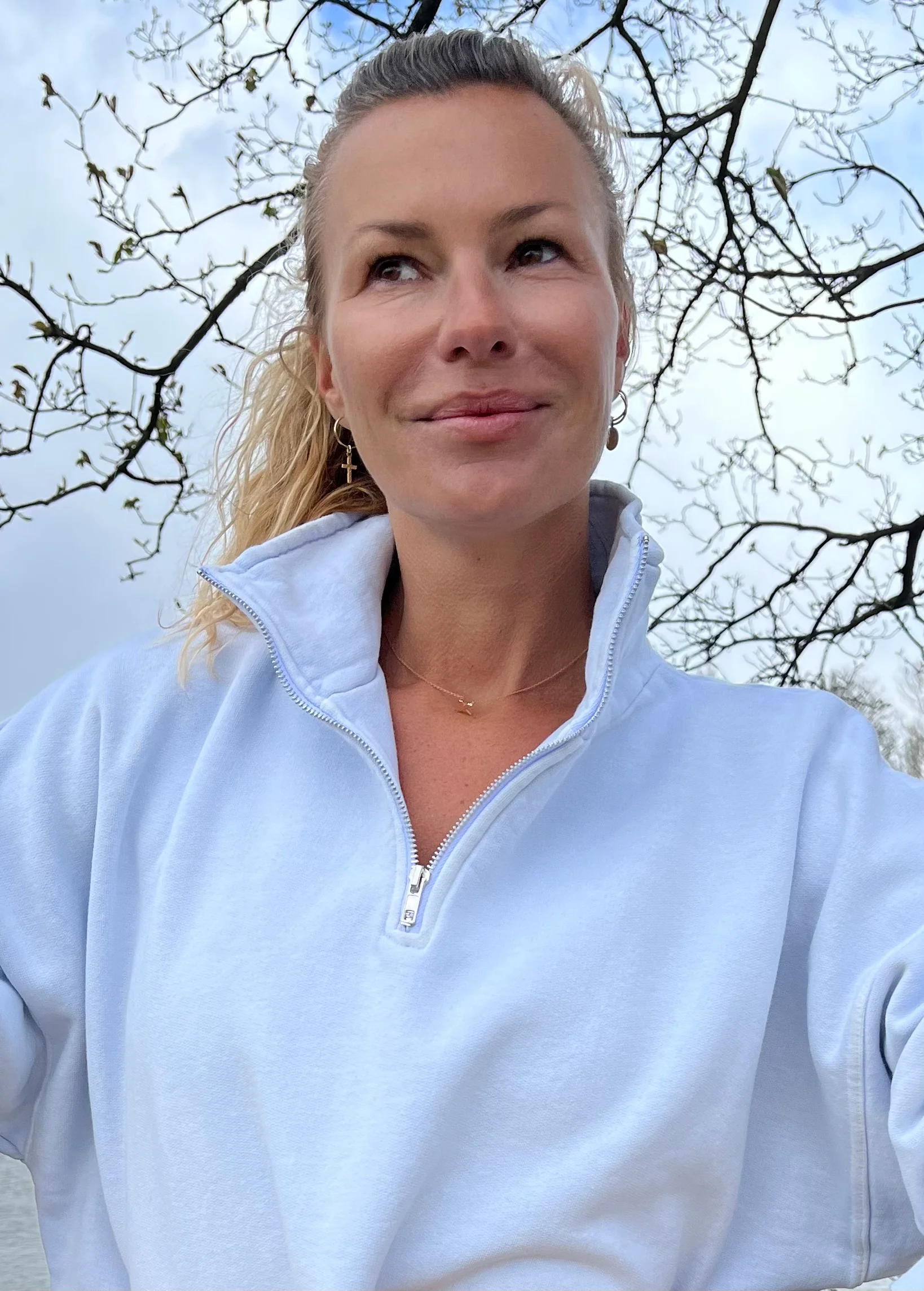 DIANA ZIP NECK - Powder Blue - Image 3